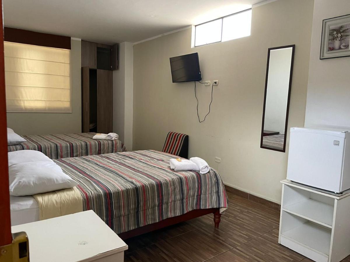 Hotel Plaza Barranca Exterior photo